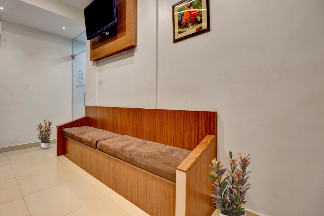 Oyo Townhouse 1070 Ramis Plaza Hotel Tullipurmbu Buitenkant foto