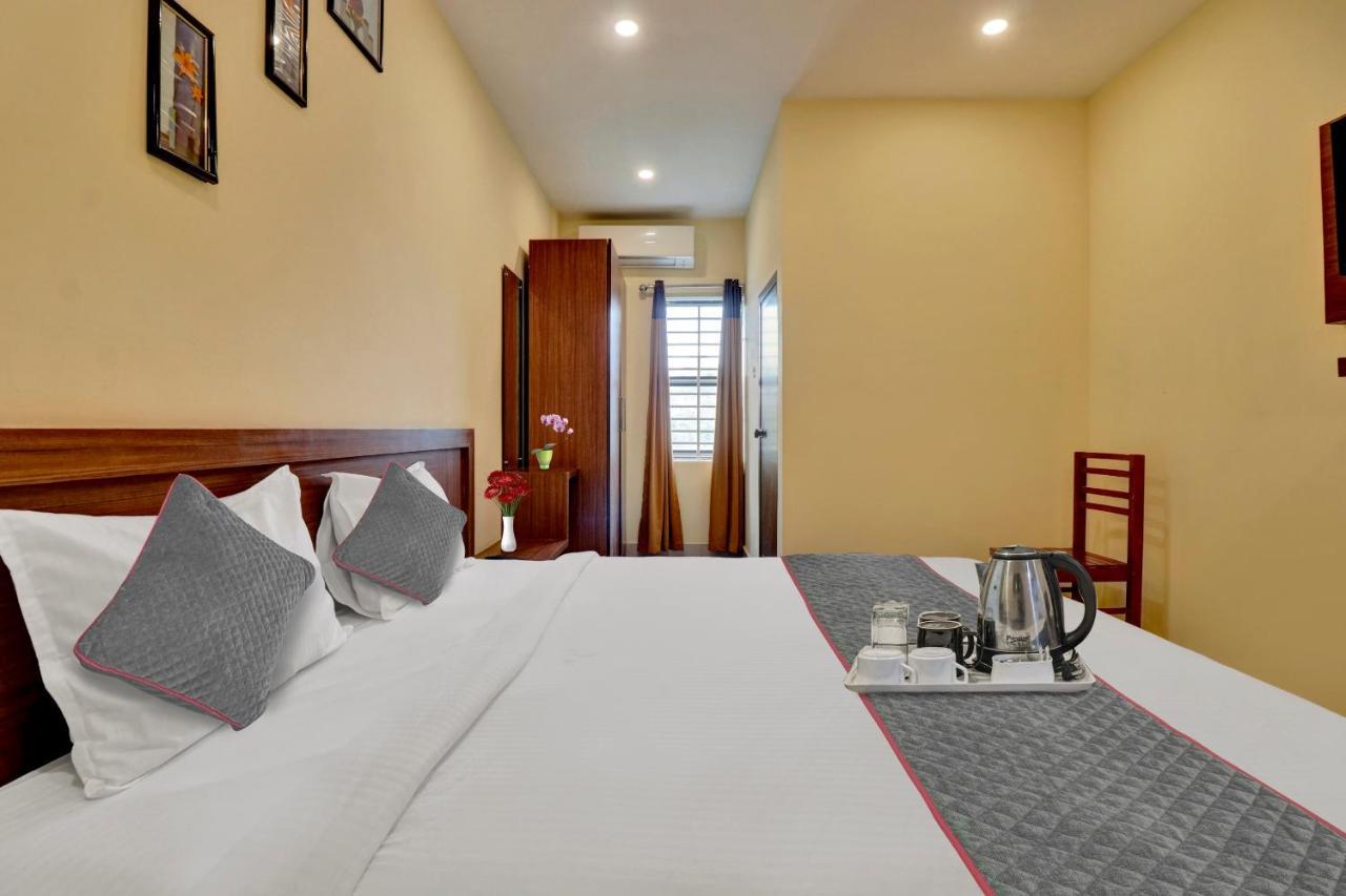 Oyo Townhouse 1070 Ramis Plaza Hotel Tullipurmbu Buitenkant foto